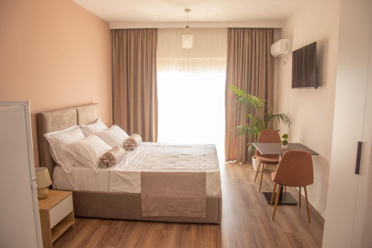 Wave Beachfront Apartments Δυρράχιο Εξωτερικό φωτογραφία