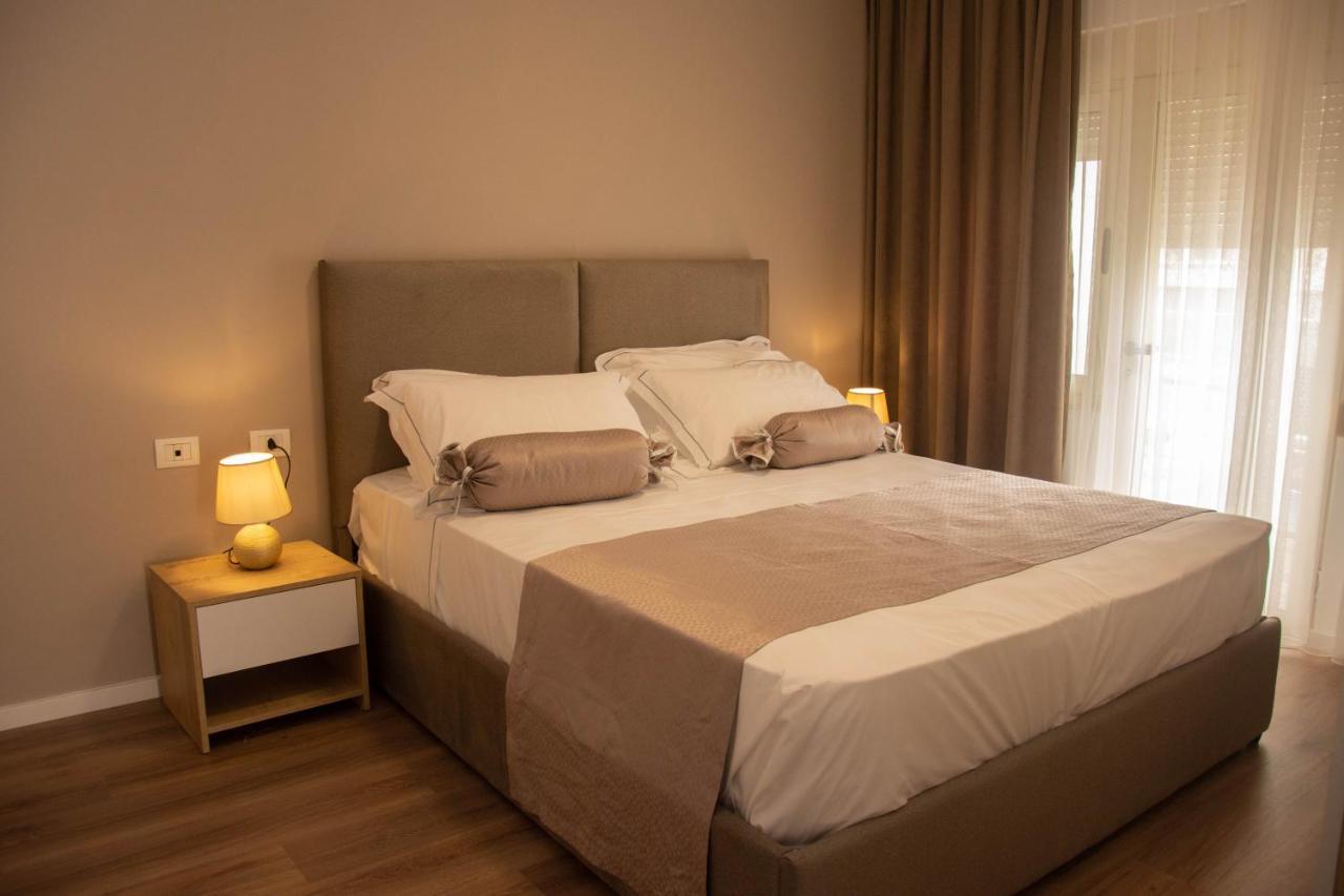 Wave Beachfront Apartments Δυρράχιο Εξωτερικό φωτογραφία