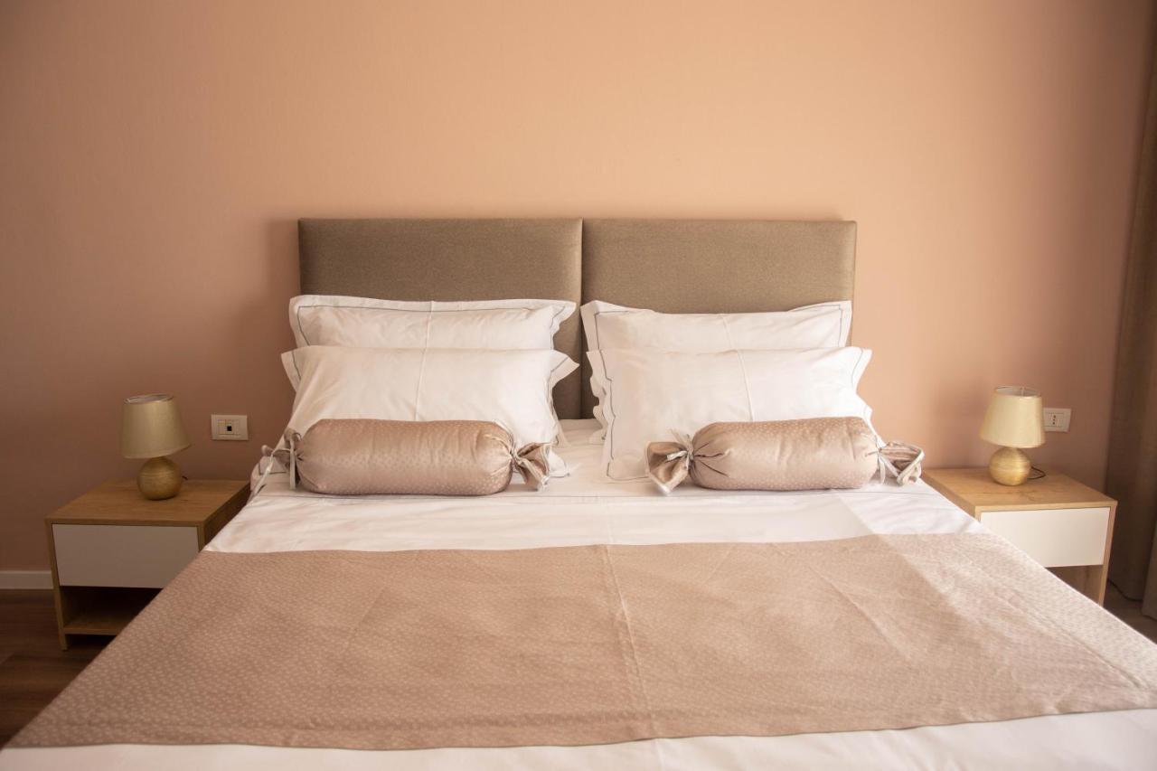 Wave Beachfront Apartments Δυρράχιο Εξωτερικό φωτογραφία