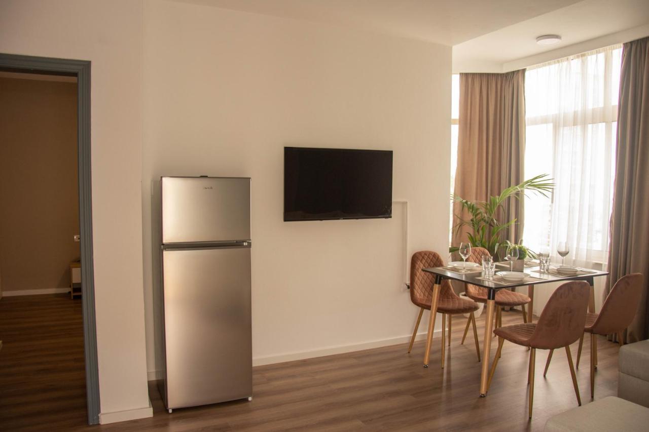 Wave Beachfront Apartments Δυρράχιο Εξωτερικό φωτογραφία